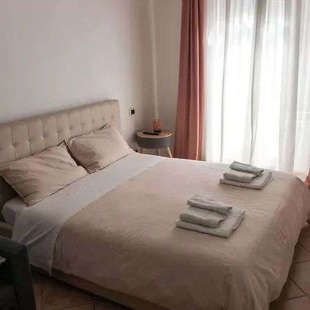 Casa Matteo53 Termini - Castro Pretorio ローマ